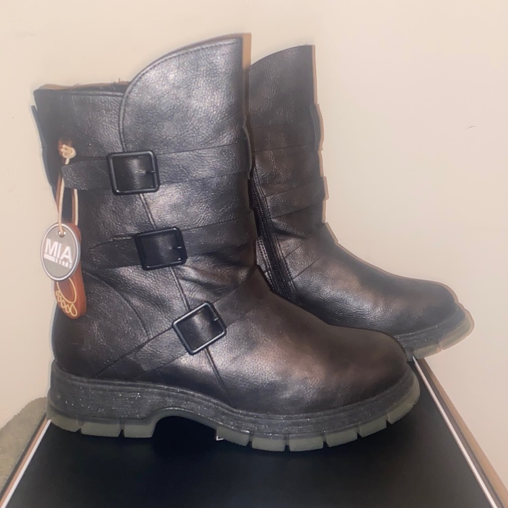 MIA, black boots, size 8.5